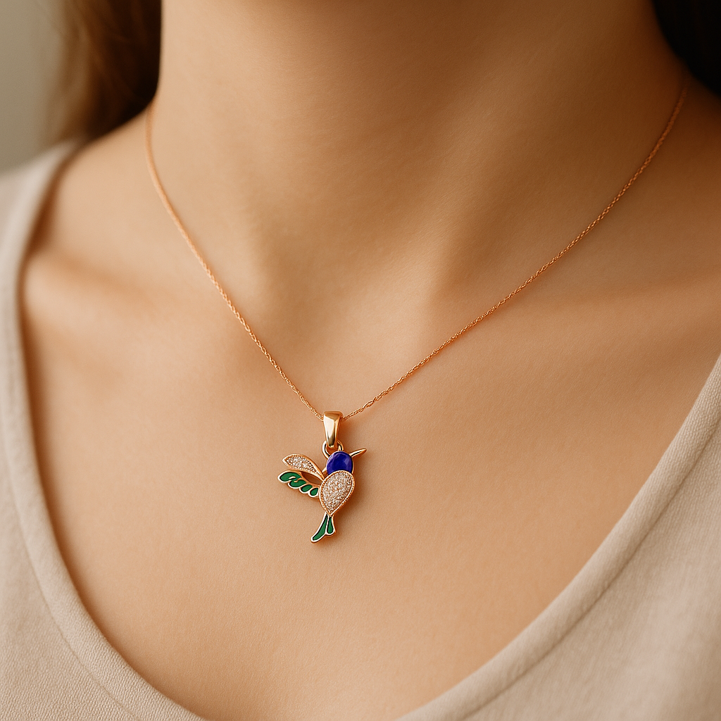 Gleaming Parrot Crest Rose Gold Chain Pendant