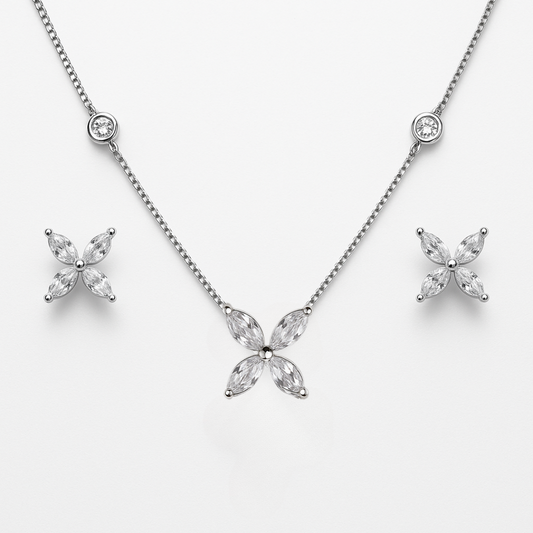 Daisy Mist Chain Pendant with Studs