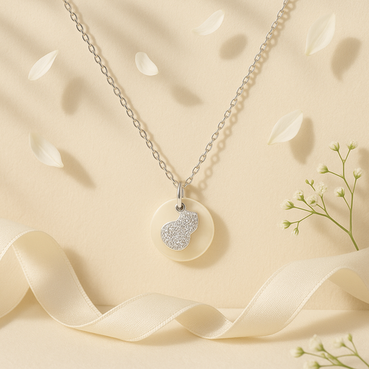 Pearl Disc Chain Pendant
