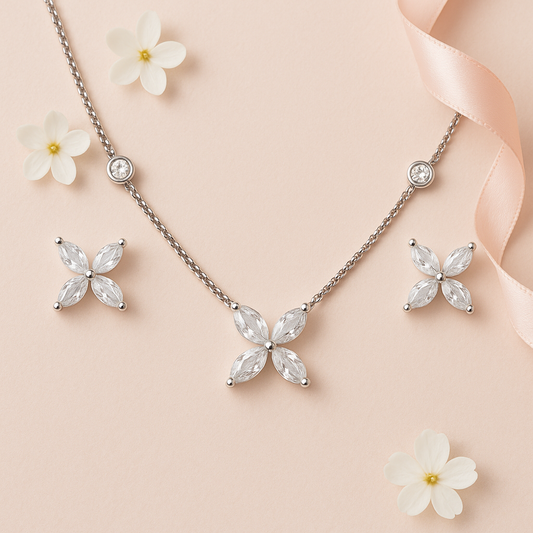 Daisy Mist Chain Pendant with Studs