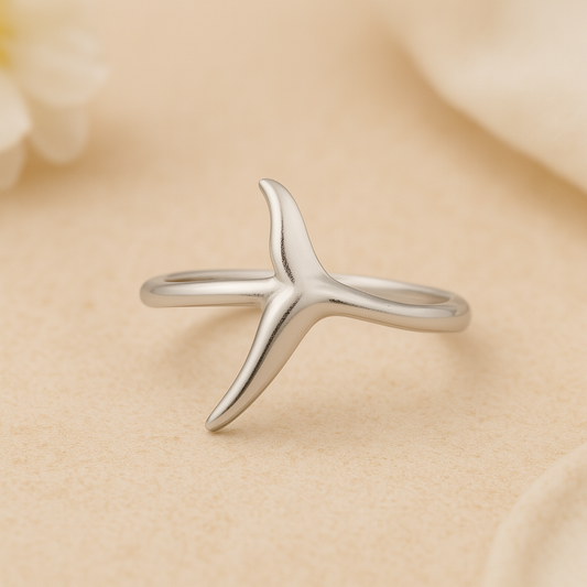 Sleek Elegance Ring - MIOR JEWELS