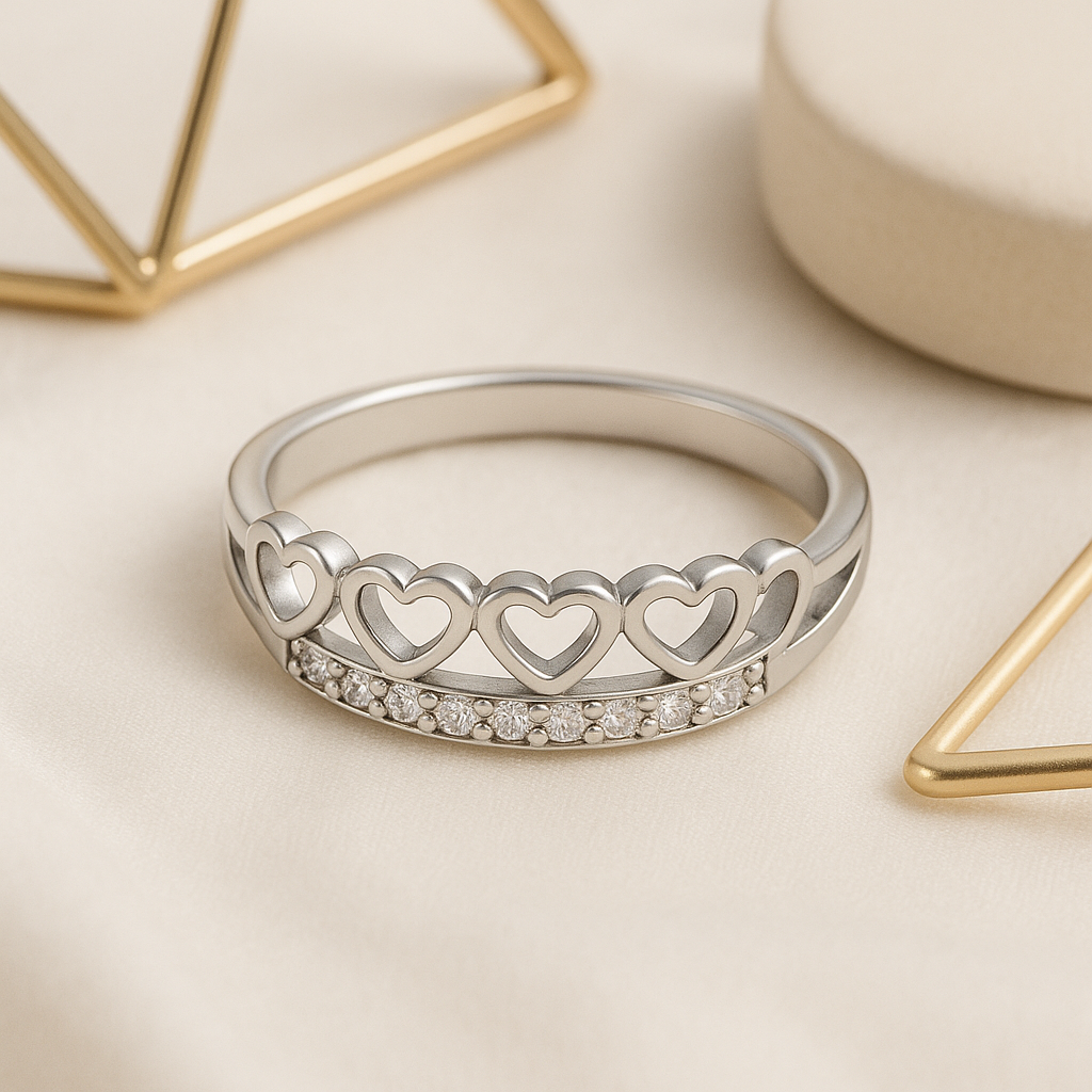 Heart Embrace Ring - MIOR JEWELS