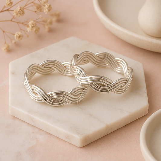 Tidal Twist Toe Ring Pair
