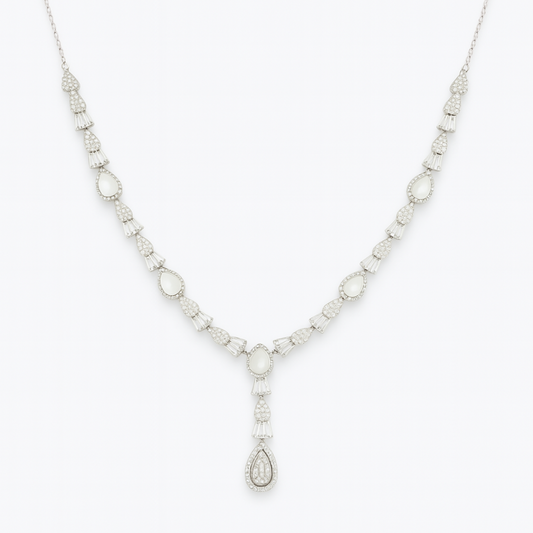 LeafLuxe Necklace and Earrings Set