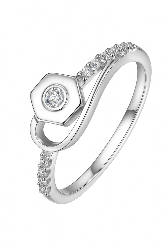Crisscross Radiance Ring - MIOR JEWELS
