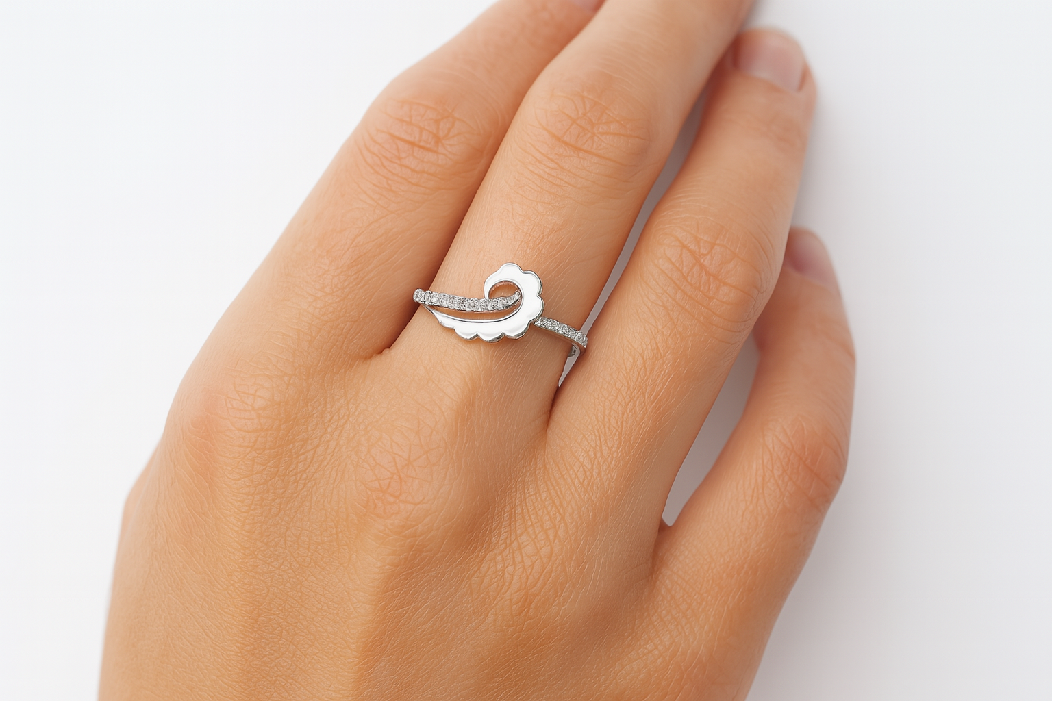Subtle Sparkle Ring - MIOR JEWELS