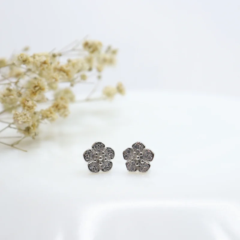 Shiny Floral Charms Earrings