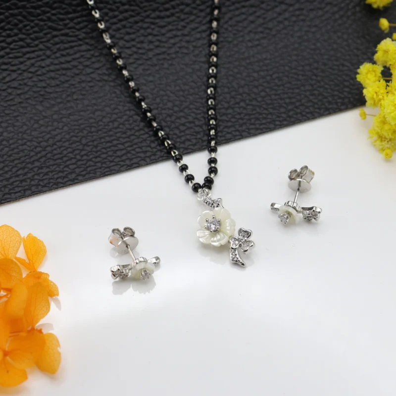 Radiant Flora Mangalsutra Set