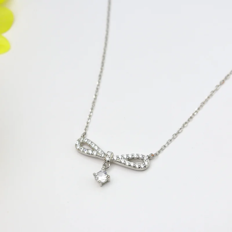 Radiant Ribbon Chain Pendant