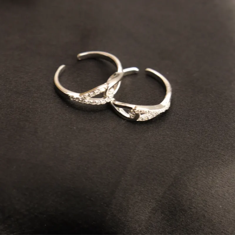 Boundless Harmony Toe Rings Pair - Image 5