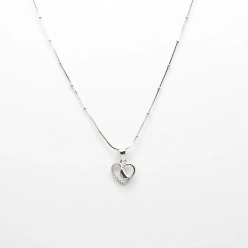 Intertwined Heart Chain Pendant - Image 3