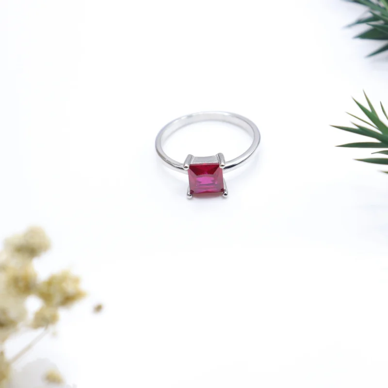 Scarlet Blaze Ring